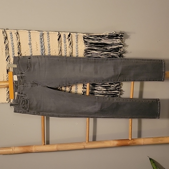 AG The STEVIE Slim Straight Jeans - Picture 2 of 8